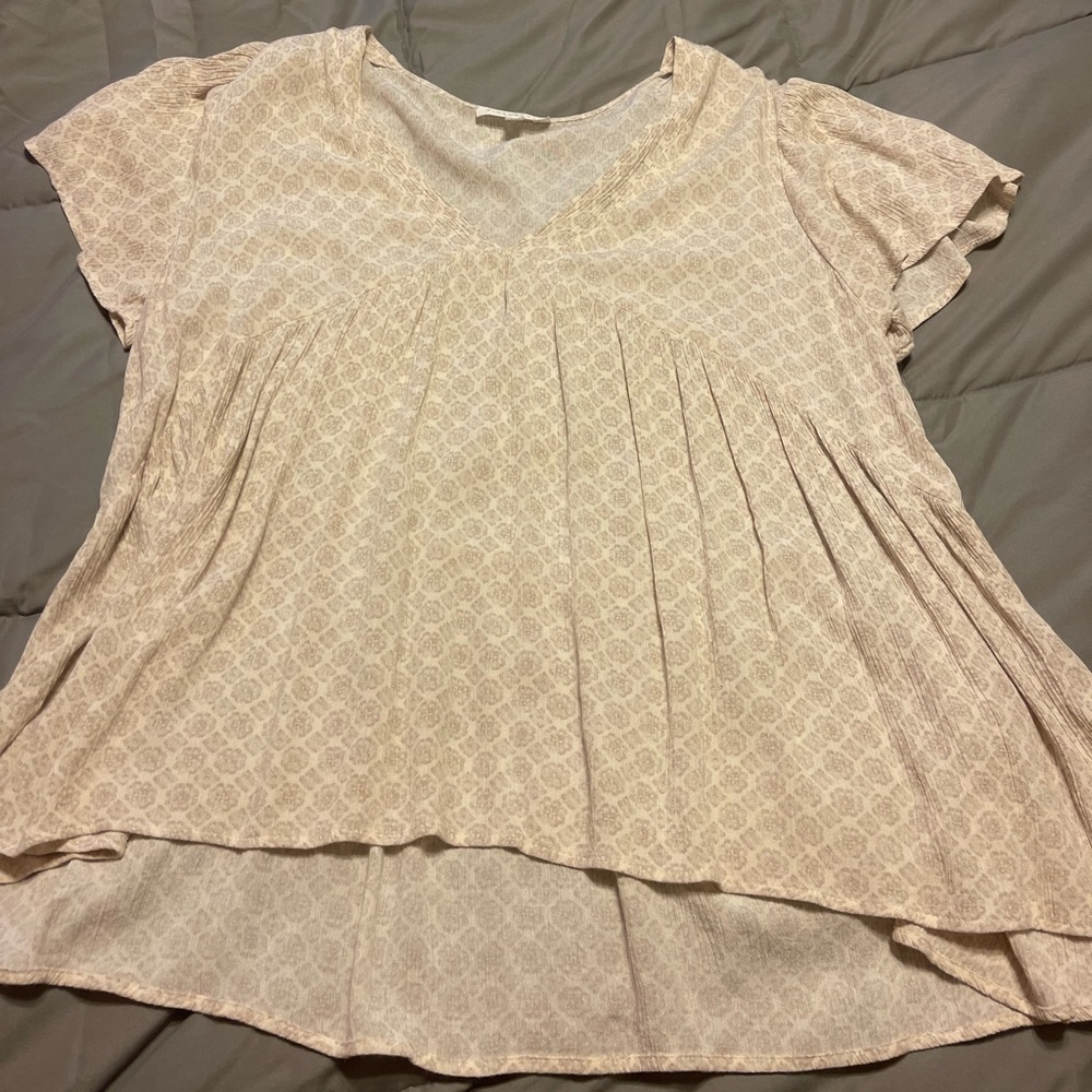 Cute boutique top